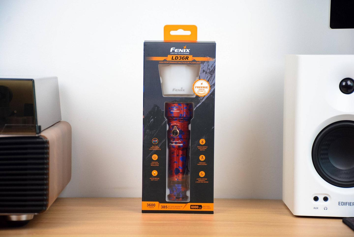 Strong light, long-range shooting, and colorful ambient lights? First review of Fenix LD36R: This is the real flagship.